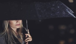 停業(yè)、裁員？關(guān)稅大棒下，先退場的竟是美國本土賣家